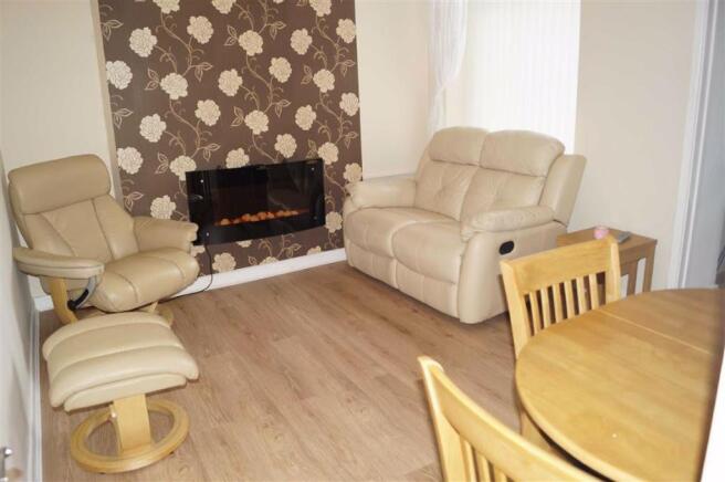 REAR SITTING ROOM