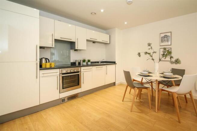 Kitchen/Dining