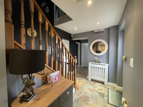 Entrance Hallway (1)