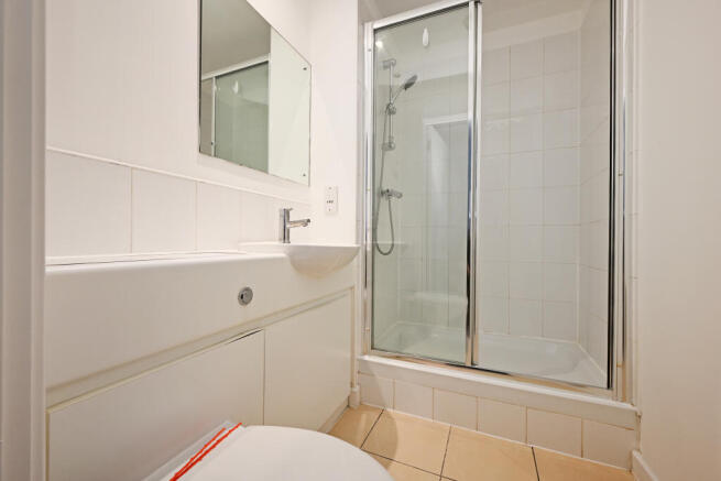 2 bed Apartment to rent Image 10