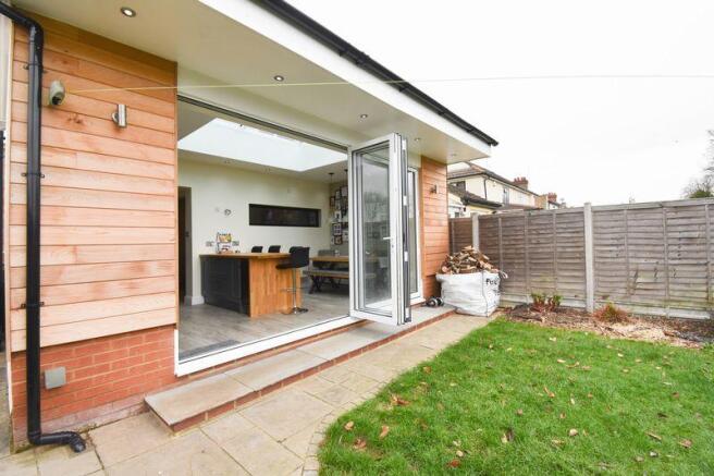 Bi-Folds