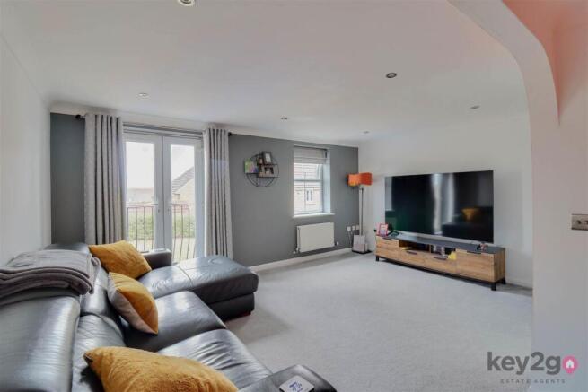 3 bed Terraced for sale Image 7