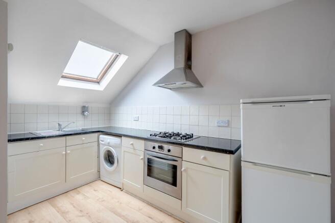 2 bed Flat for sale Image 5