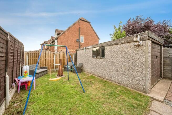 2 bed Semi-Detached for sale Image 11