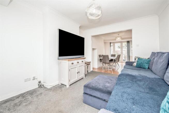 3 bed Semi-Detached for sale Image 8