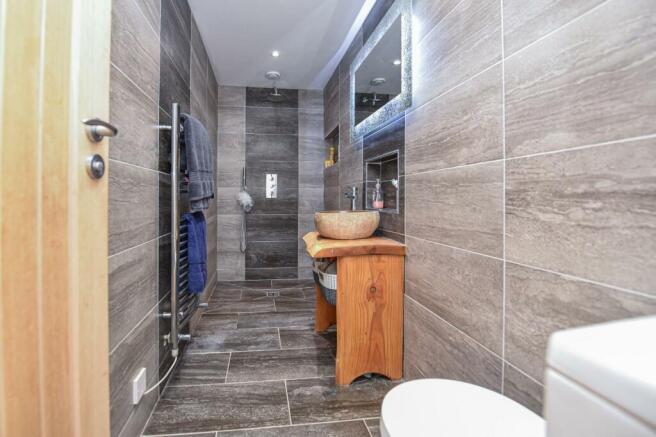 En-suite Wet Room