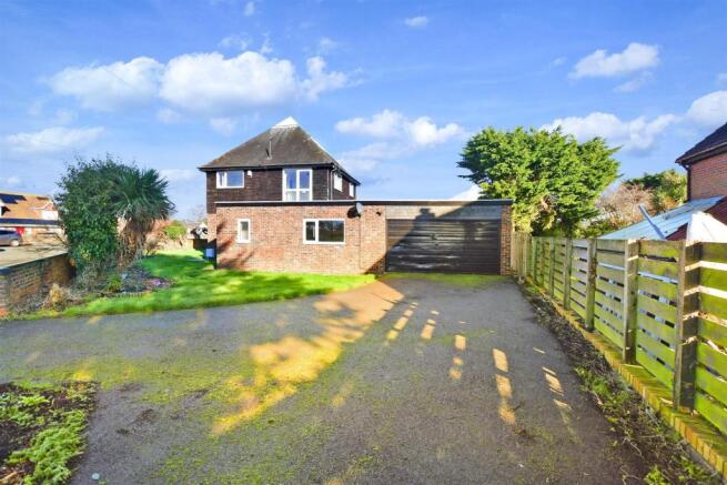 Driveway/Parking