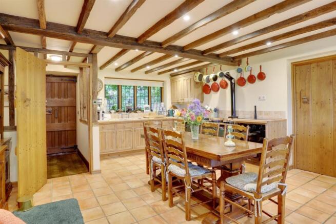 Dining Kitchen Family Room 3.jpg