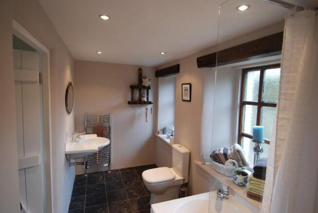 Photo 6