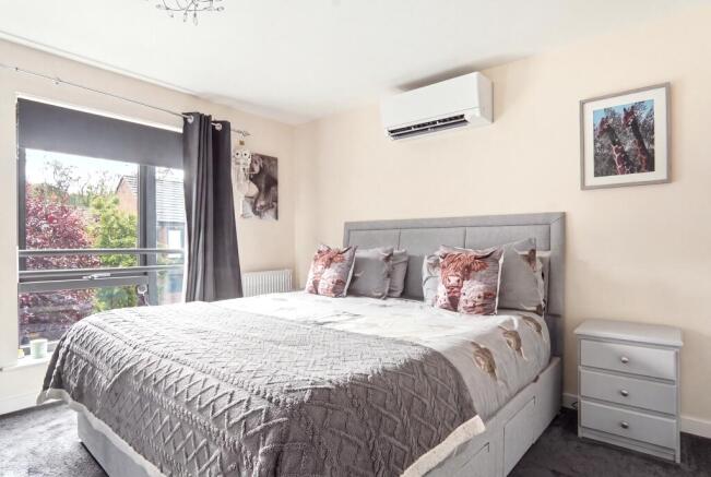 2 bed Semi-Detached for sale Image 9