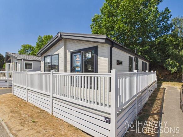 Willerby Horsham Exterior Decking Birchington Vale