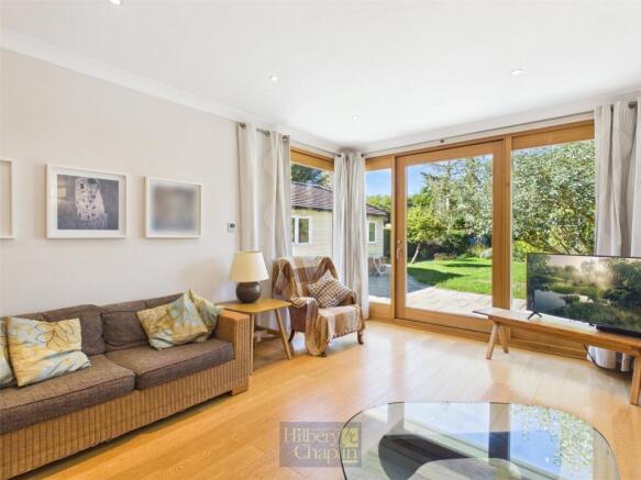 Chelmsford Road, Shenfield, Brentwood, Essex, CM15 photo 4