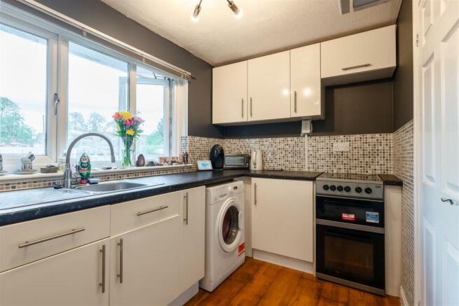 kitchen-2.jpg