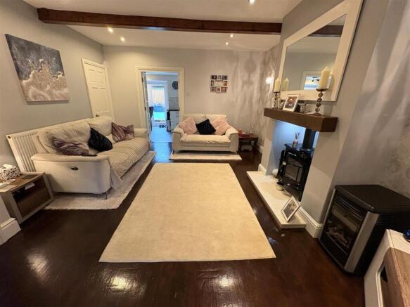 3 bed Terraced for sale Image 6