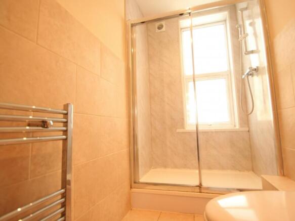 7 bed Terraced to rent Image 6