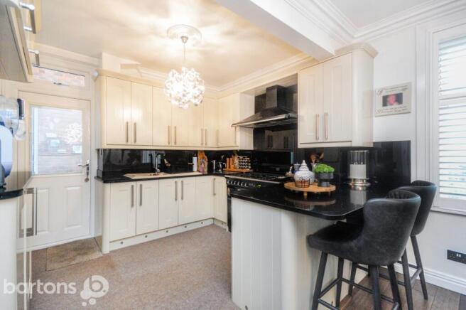 4 bed House for sale Image 10