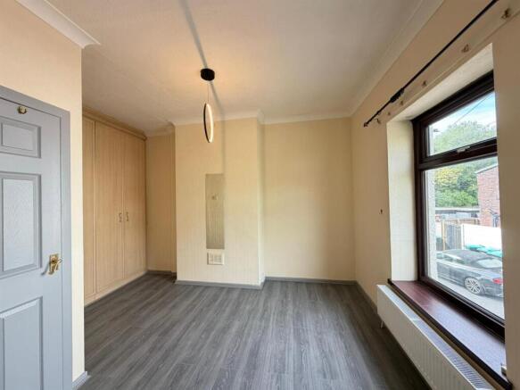 2 bed Terraced for sale Image 4
