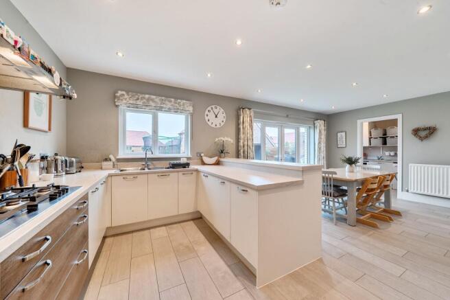 Kitchen / Dining Room