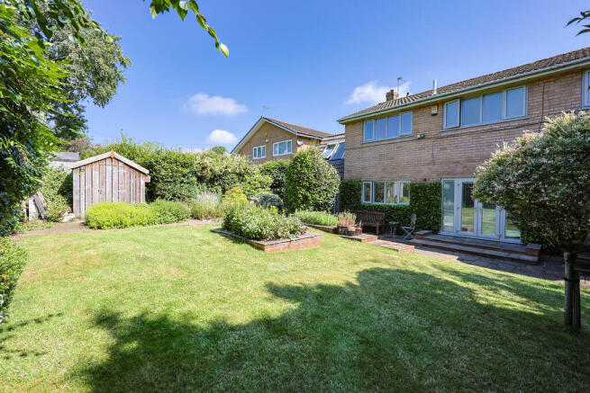 Highfield Drive, Standish, Wigan photo 4