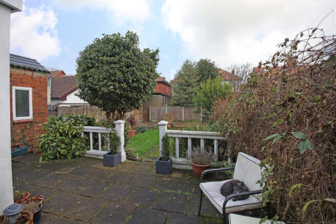 Photo 18