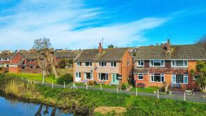 38, Crufts Meadow, Creech St Michael, Taunton TA3 5QZ
