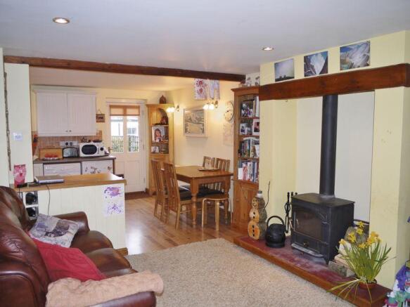 Kitchen Lounge
