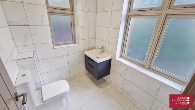 2 bed Detached to rent Image 5