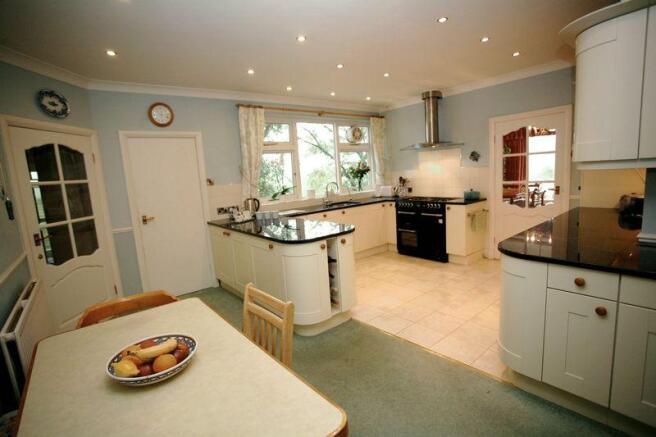 Kitchen/Breakfast