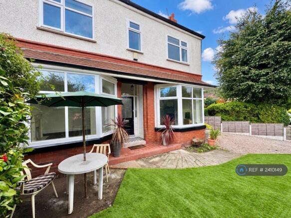 Double Bay Fronted Family Home