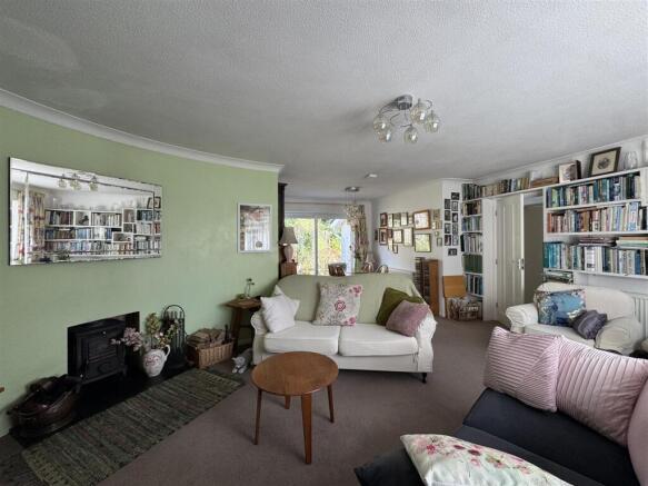 Ancren Close, Ferring, Worthing photo 4