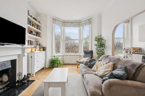 Chiswick Lane,
Stamford Brook, W4