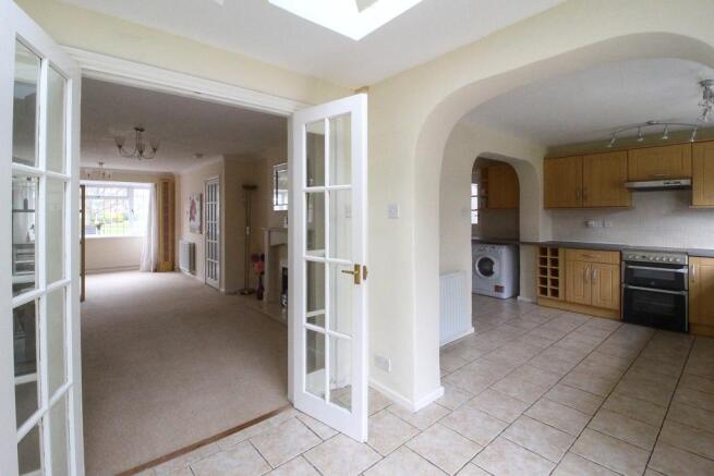 Lounge/Kitchen