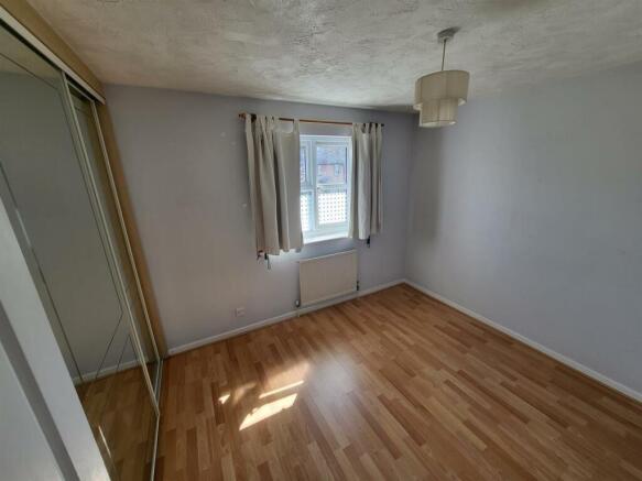 36 pemberton bed 1.JPG