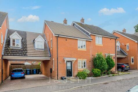 Springtail Road, Pinewood, IP8