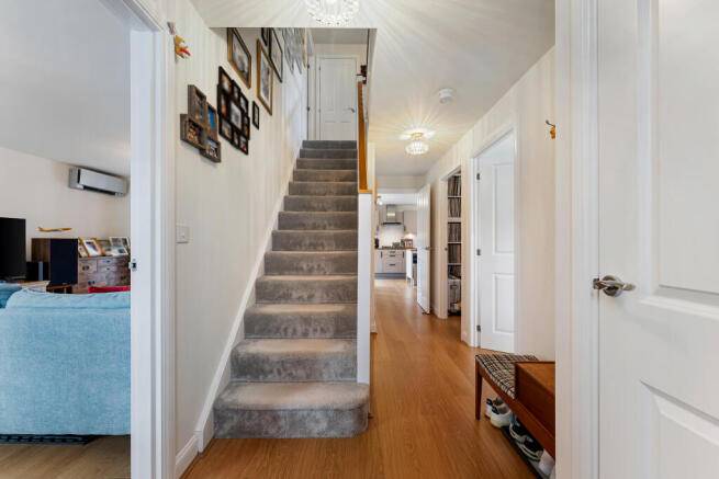 77 BRAEBURN DRIVE-30.jpg