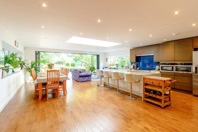 Kitchen/Dining/Livin