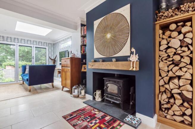 Sitting/dining room