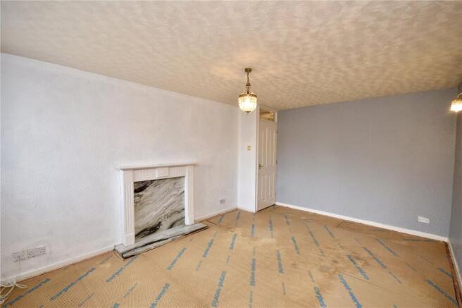 2 bed Semi-Detached Bungalow for sale Image 4