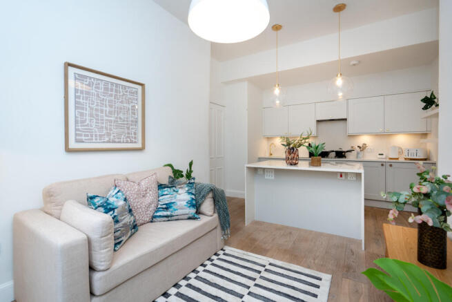 9 1F2 Comely Bank Place, Stockbridge, EH4 1DT (14)