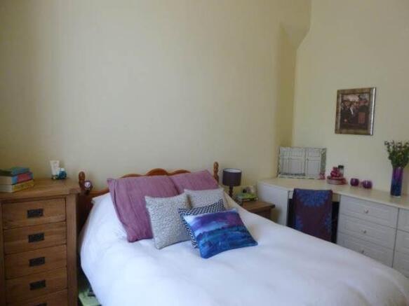 Bedroom2