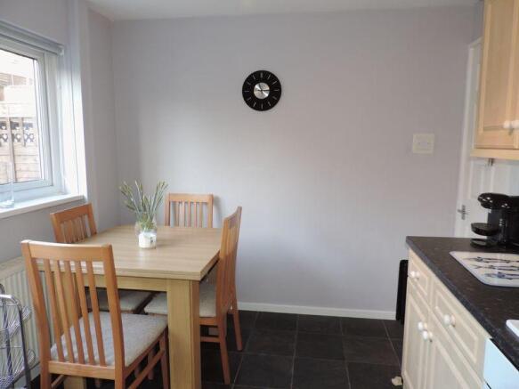 Kitchen/breakf...