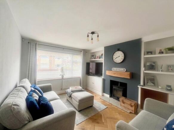 4 bed Semi-Detached for sale Image 4