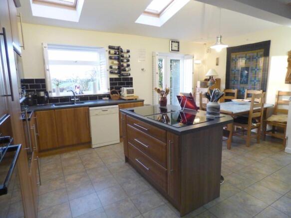 Kitchen/Dining Room