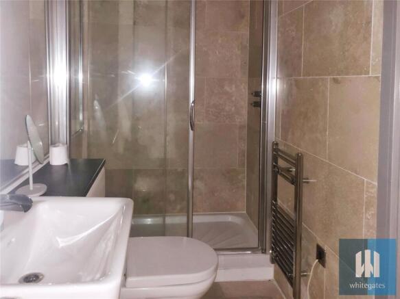 2 bed Apartment to rent Image 9