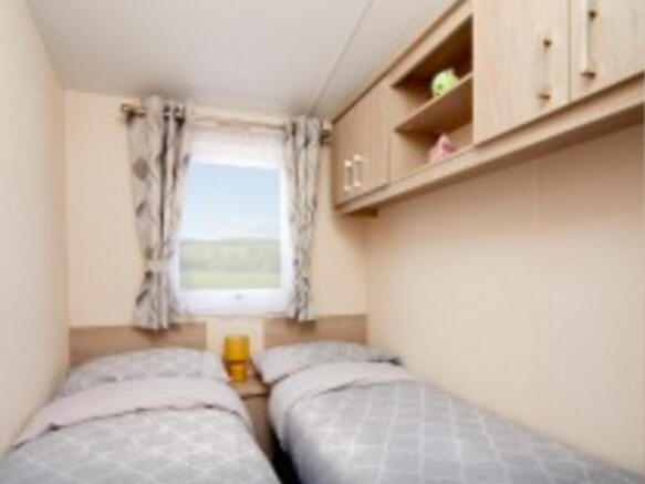 2 bed Park Home for sale Image 6