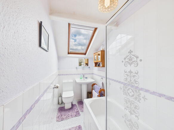 2 bed Penthouse for sale Image 5