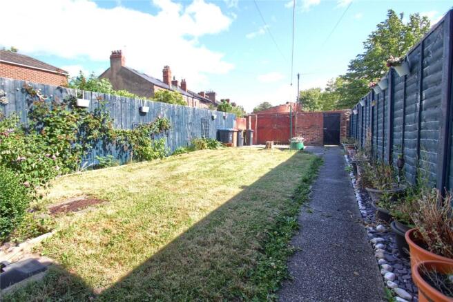 3 bed Terraced for sale Image 9