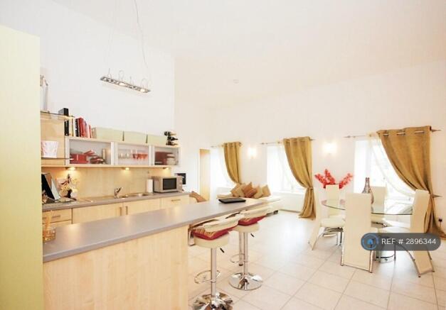 Kitchen/Dining