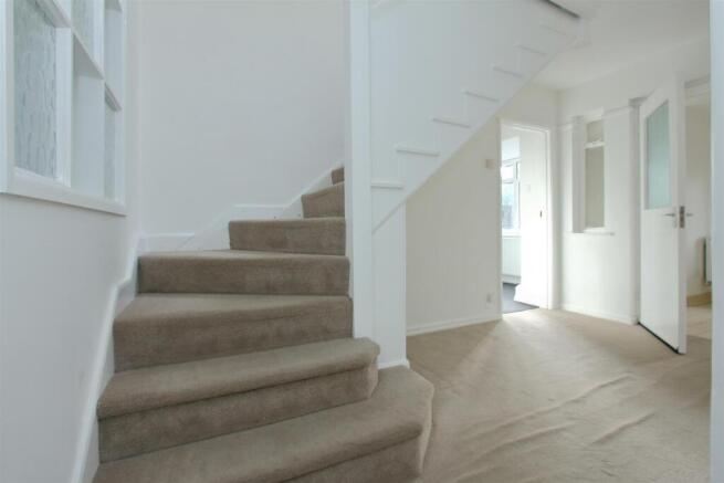 9 Keysworth Drive (24).jpg