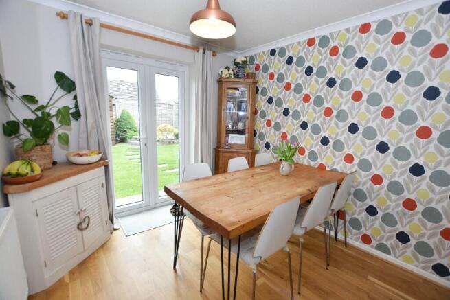 Dining/Bedroom 3
